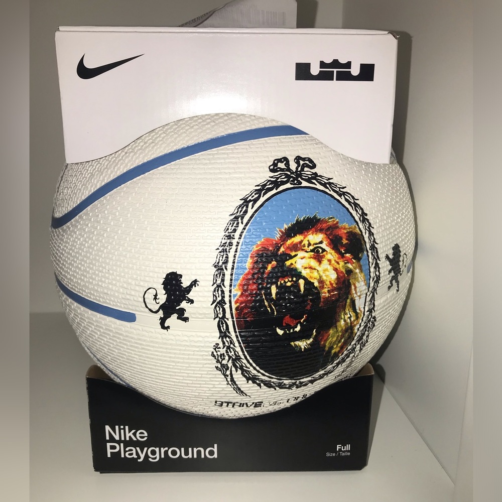 LEBRON JAMES BASKETBALL NIB